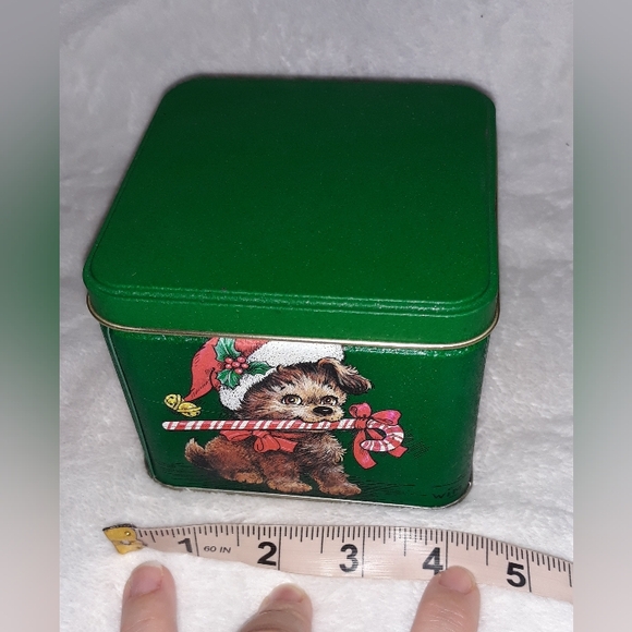 Vintage Small Potpourri Press Dog Puppy Christmas Box Tin signed WIM - Picture 3 of 4